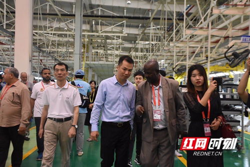 點贊湖南智造 中非經(jīng)貿(mào)博覽會代表團(tuán)探訪獵豹汽車長沙工廠，共繪經(jīng)貿(mào)合作新藍(lán)圖